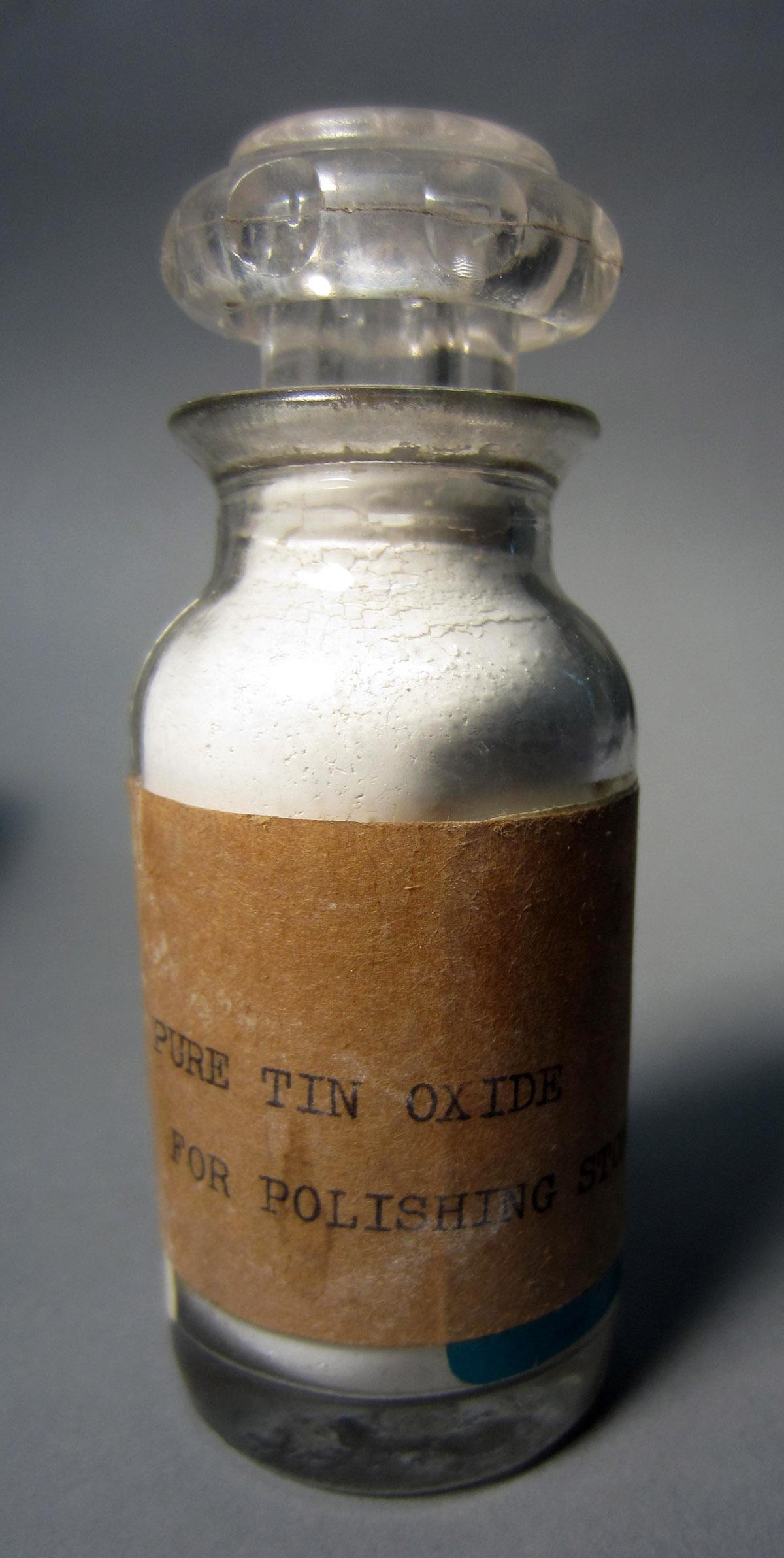 1986.0050.415.004 A-B Bottle, Full