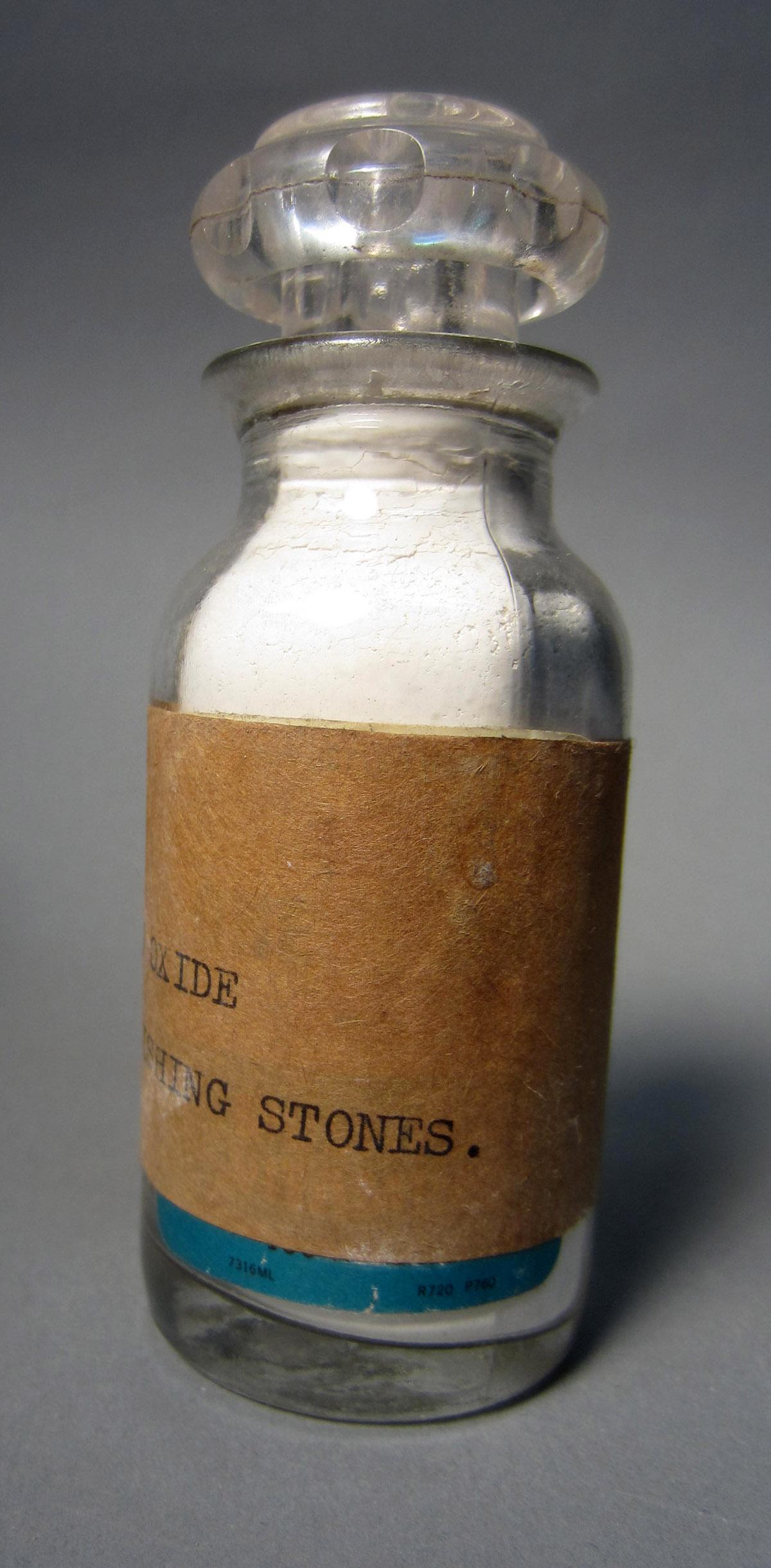 1986.0050.415.004 A-B Bottle, Side 2