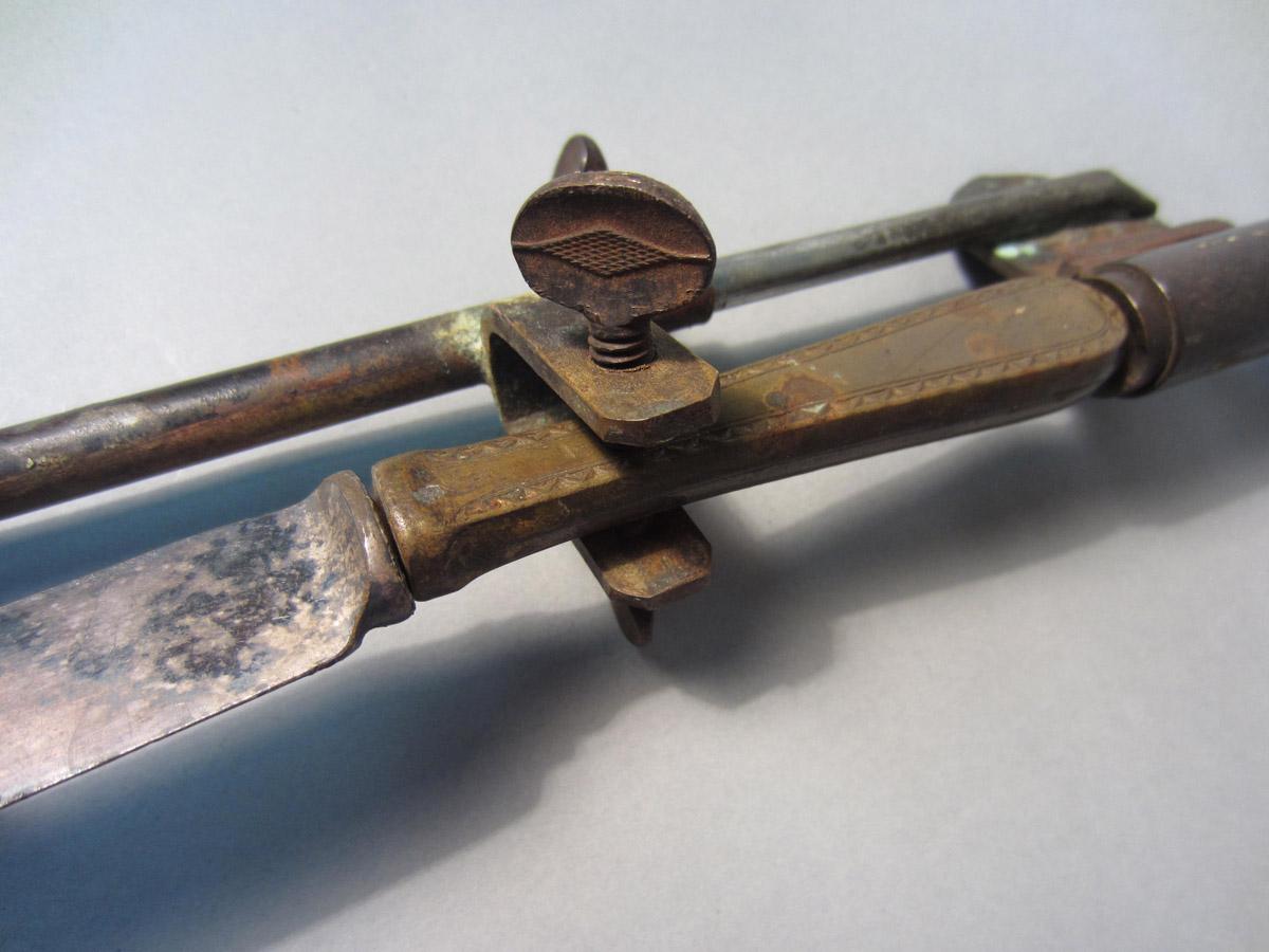 1986.0050.422.001 Clamp, Clamp