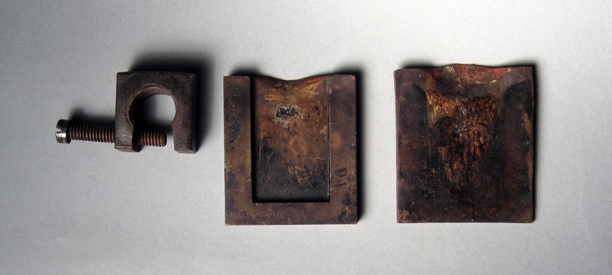 1986.0050.425 A-C Mold, View 1