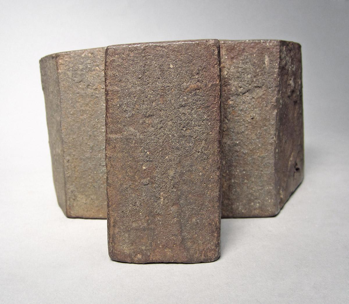 1986.0050.431, Planishing head, bottom