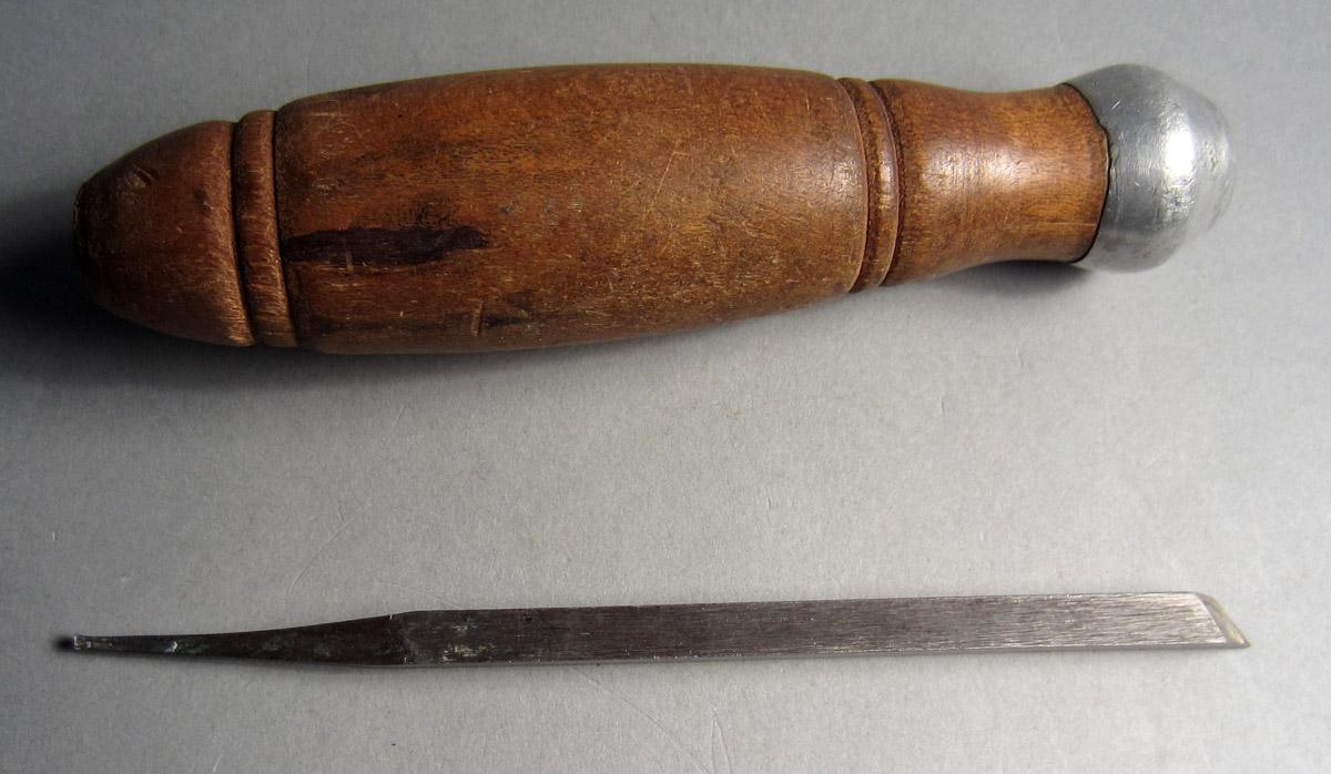1986.0050.447 Engraving tool, View 1