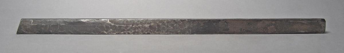 1986.0050.449, Lathe tool, side 1
