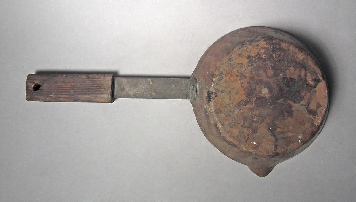 1986.0050.461, Pan, bottom
