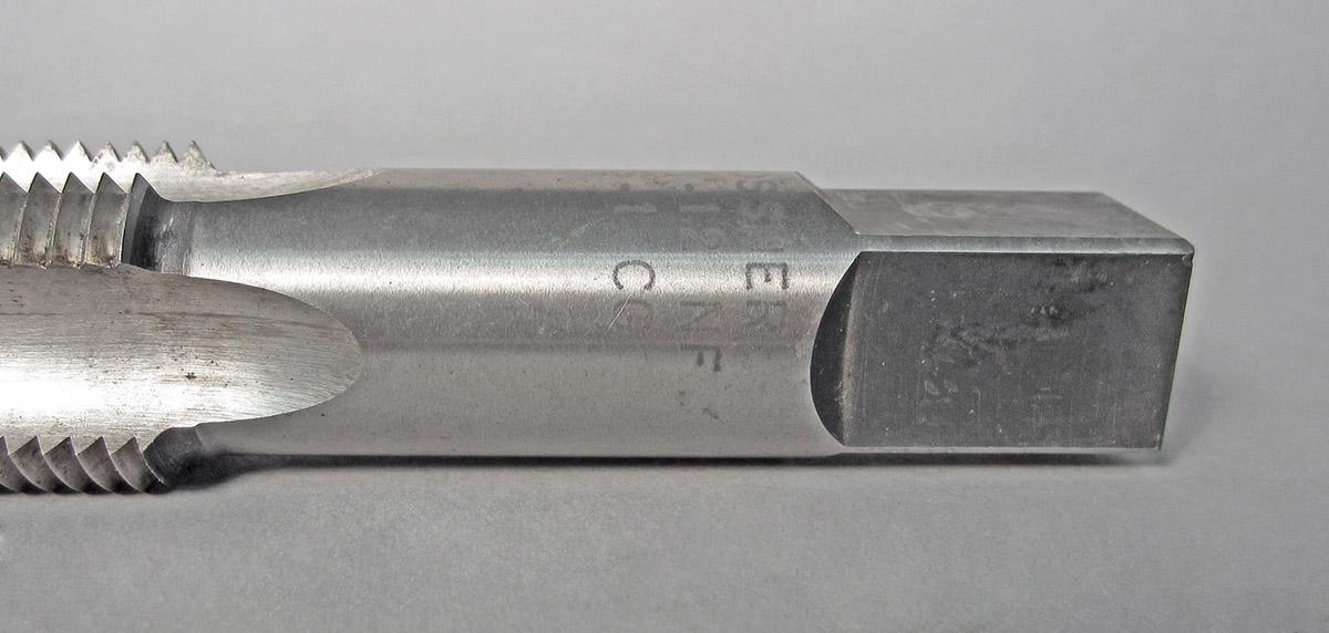 1986.0050.463, Thread cutter, shaft