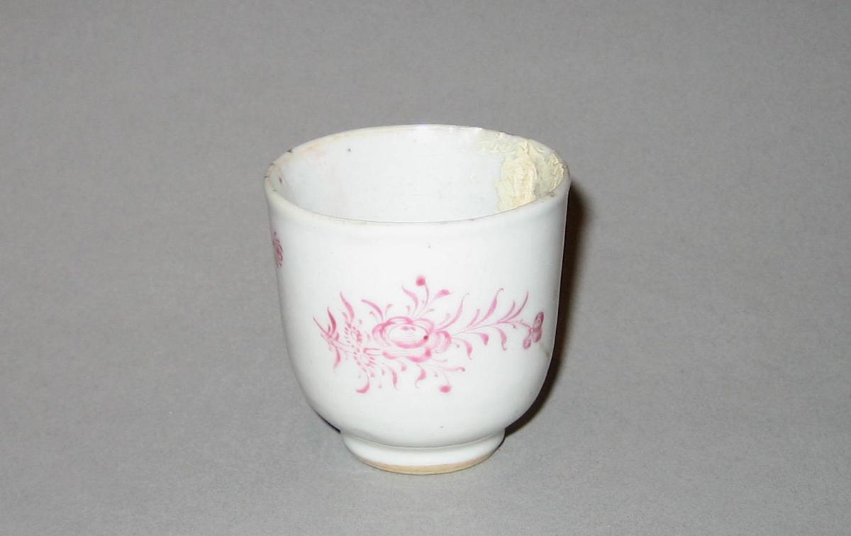 1959.1067.012 Coffee cup front