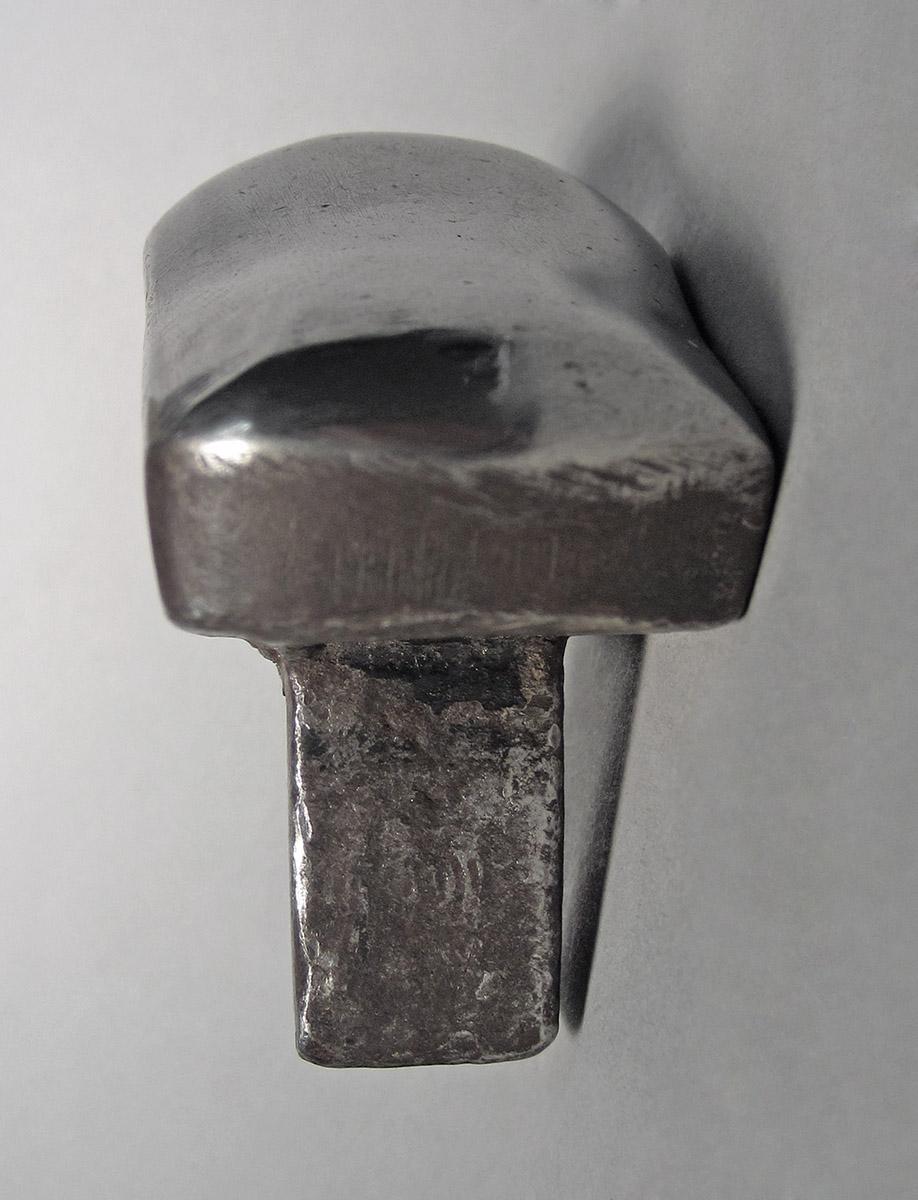 1986.0050.467, Planishing head, side 4