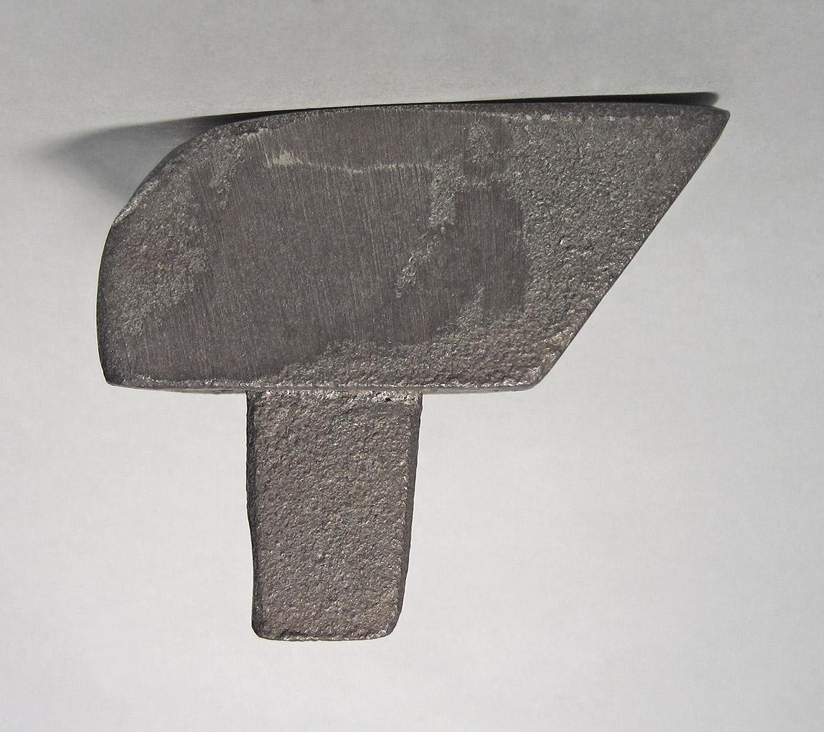 1986.0050.471, Planishing head, side 1
