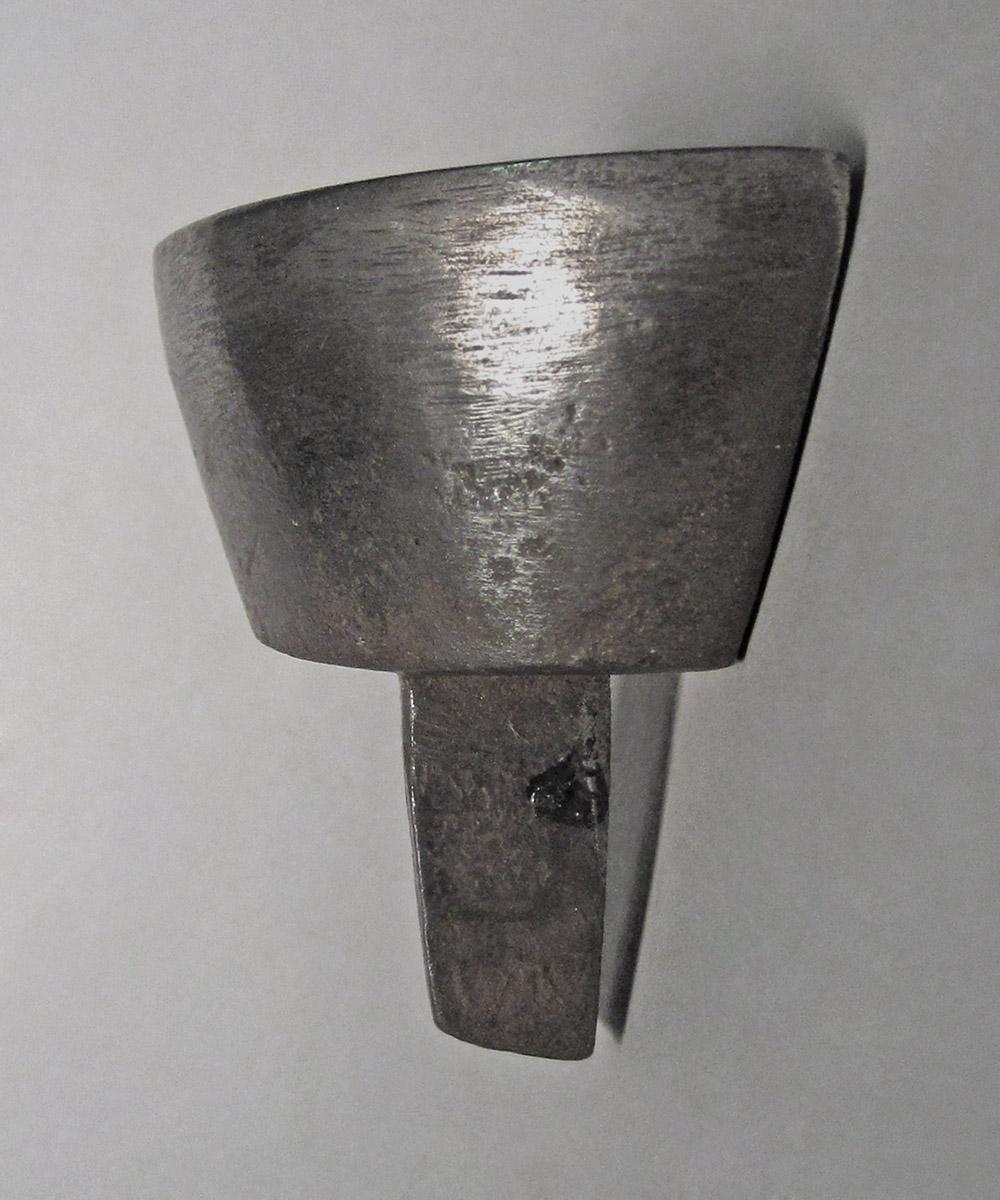 1986.0050.472, Planishing head, side 2