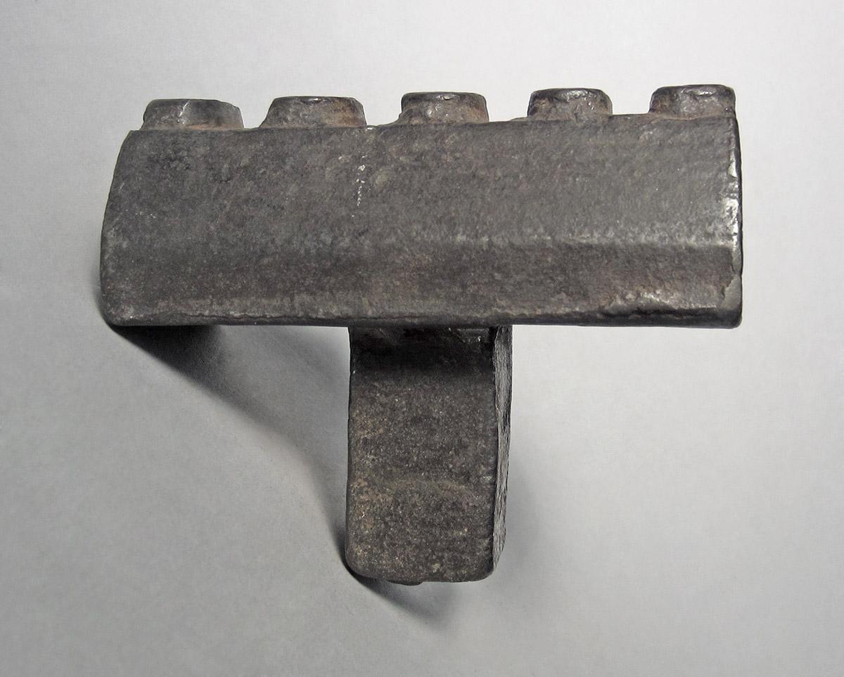 1986.0050.474, Planishing head, side 1