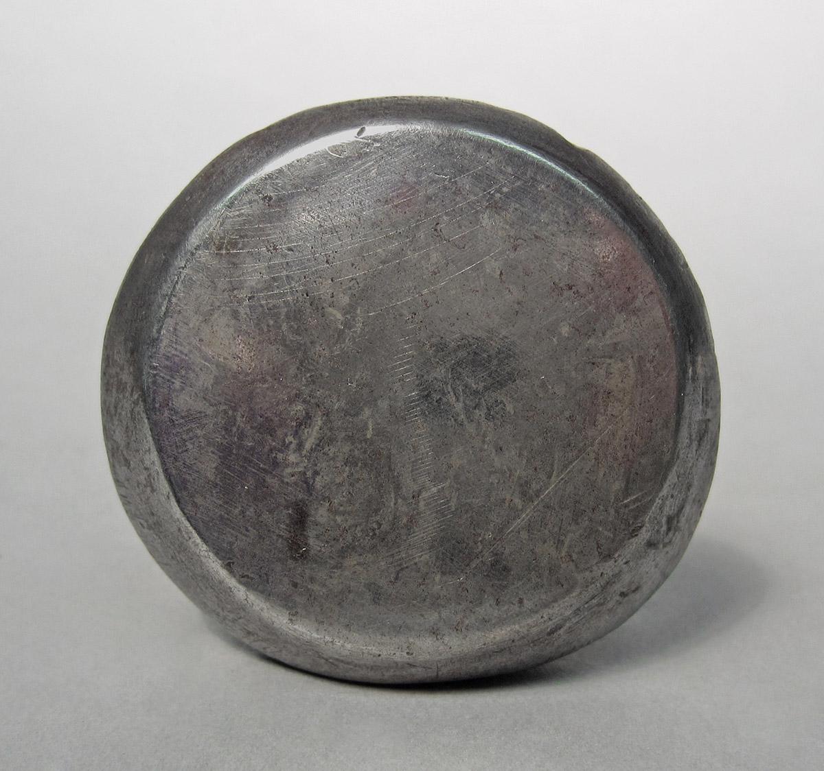 1986.0050.477, Dapping punch, top