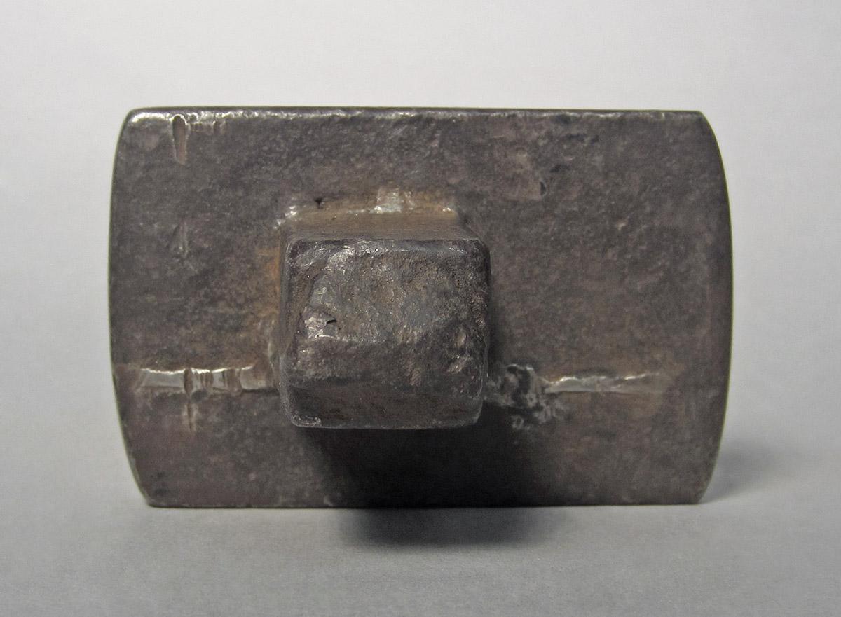 1986.0050.478, Planishing head, bottom