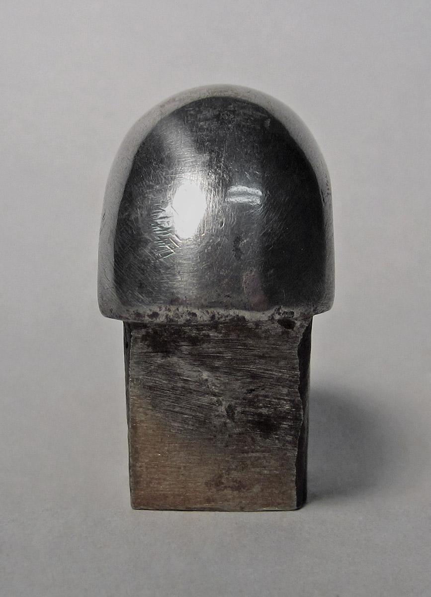 1986.0050.480, Planishing head, side 4