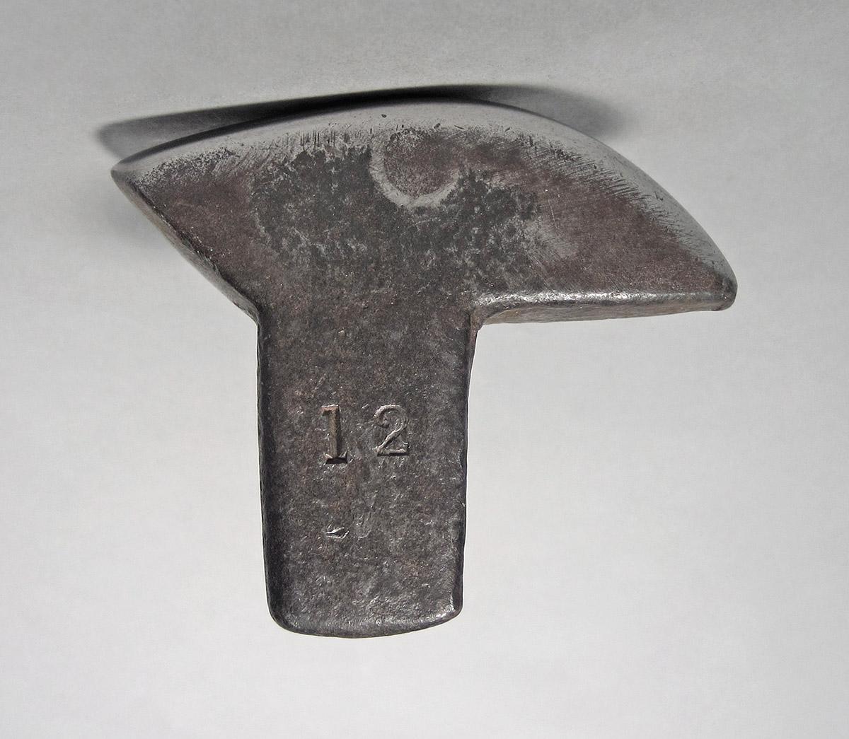 1986.0050.481, Planishing head, side 1