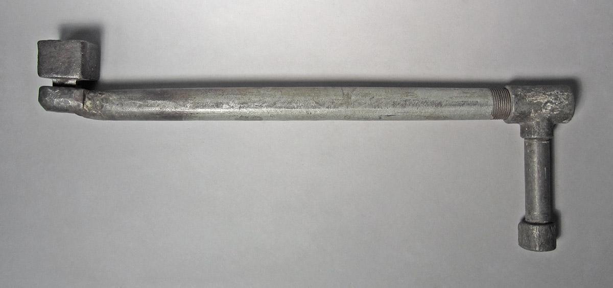 1986.0050.486, Extension arm, side 1