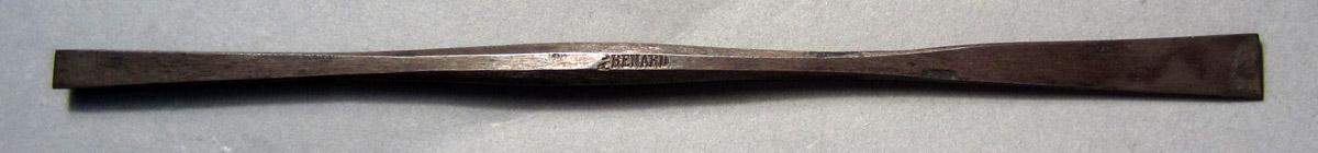 1986.0050.493 Gouge, View 2