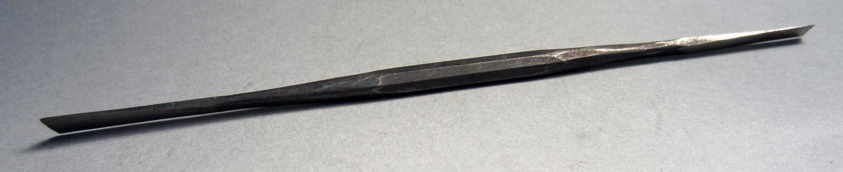 1986.0050.500 Gouge, View 1