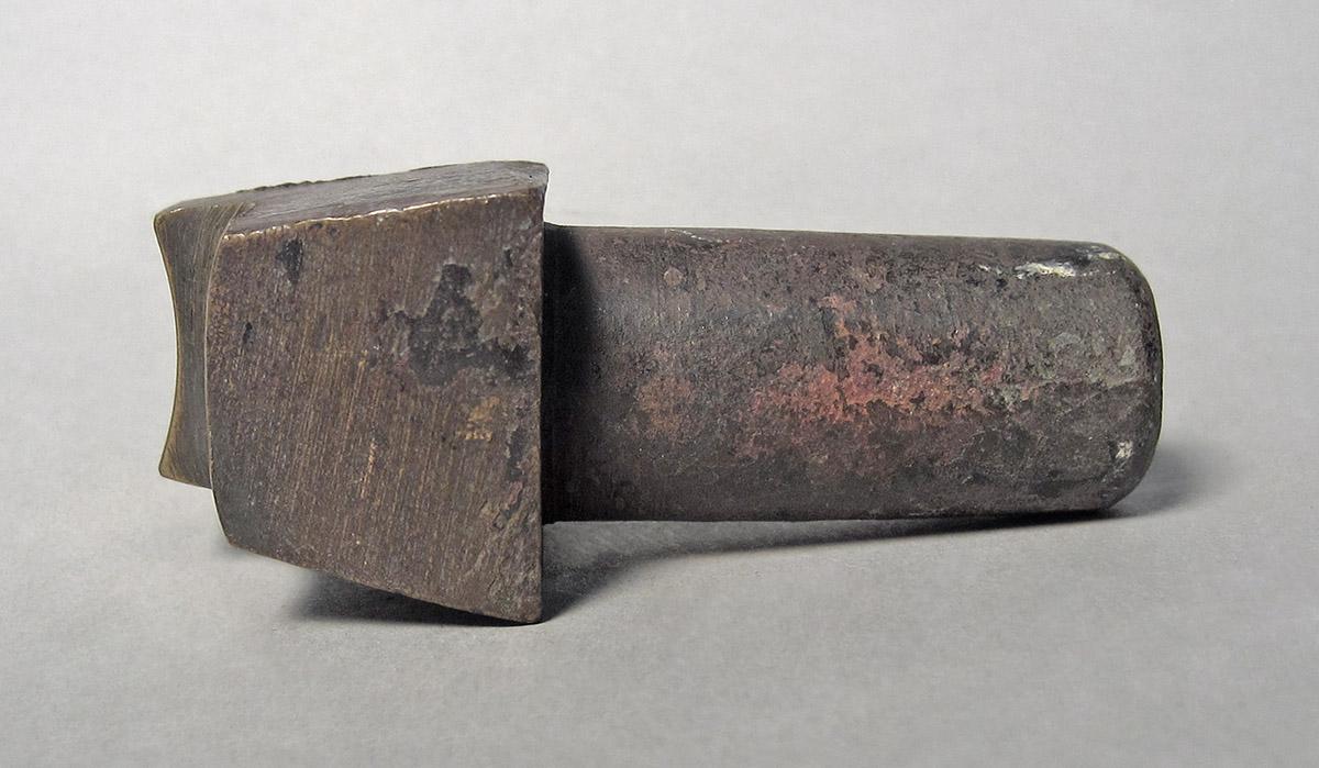 1986.0050.510, Planishing head, side 1