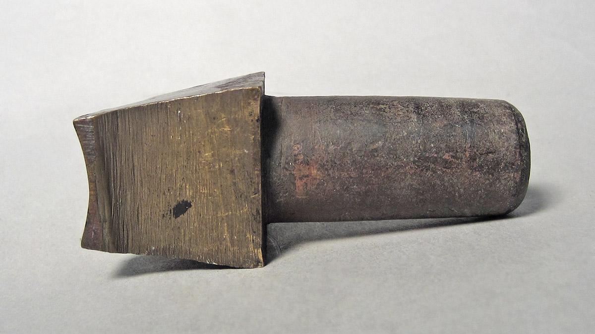 1986.0050.510, Planishing head, side 3