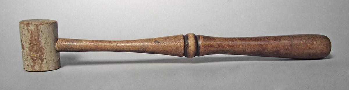 1986.0050.513, Mallet, side 1