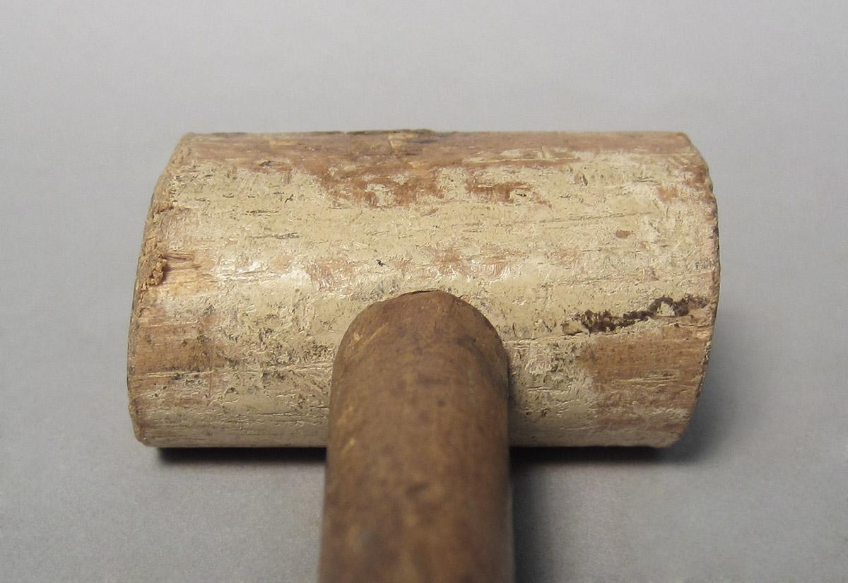 1986.0050.513, Mallet, head bottom