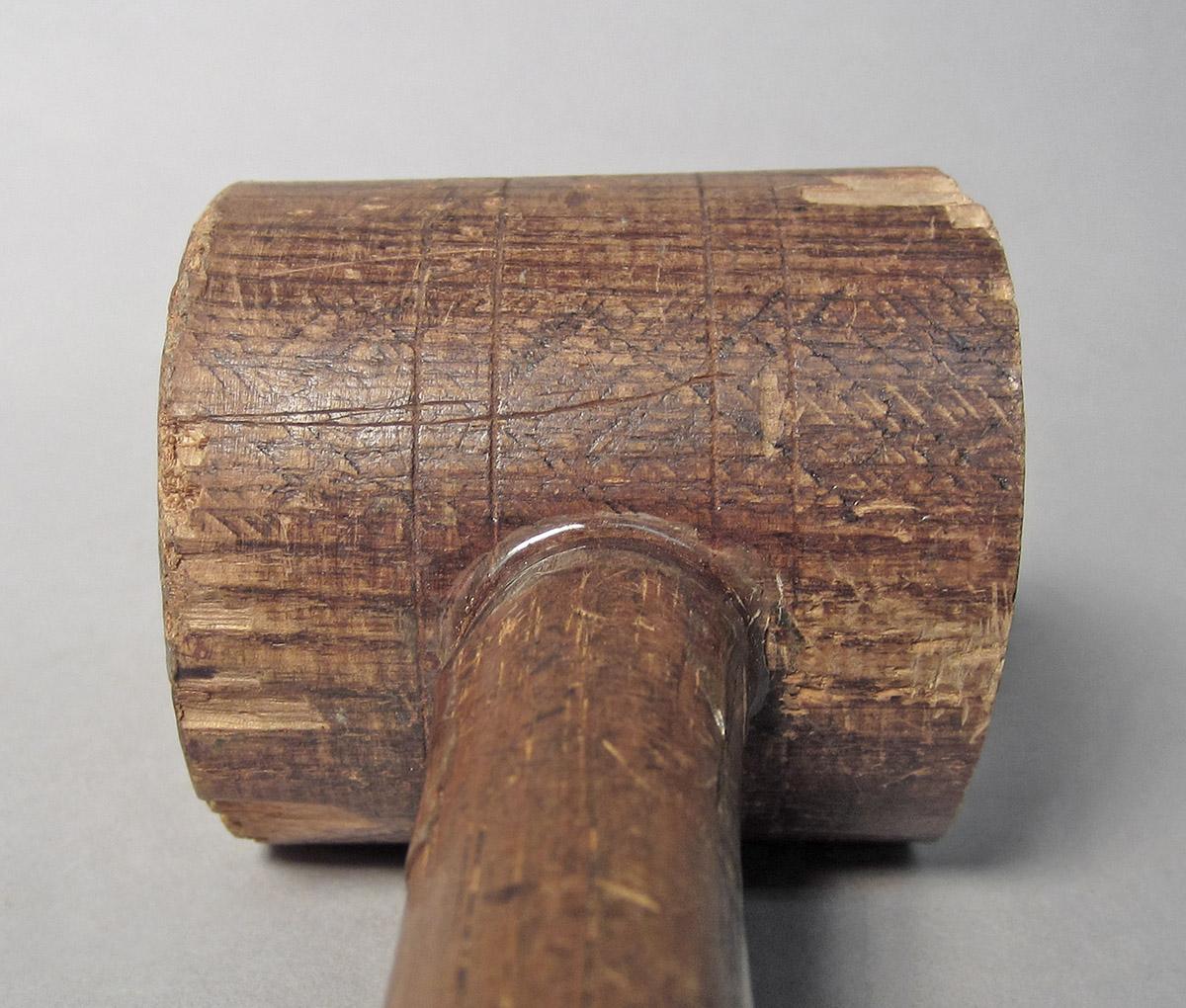 1986.0050.519, Mallet, head bottom