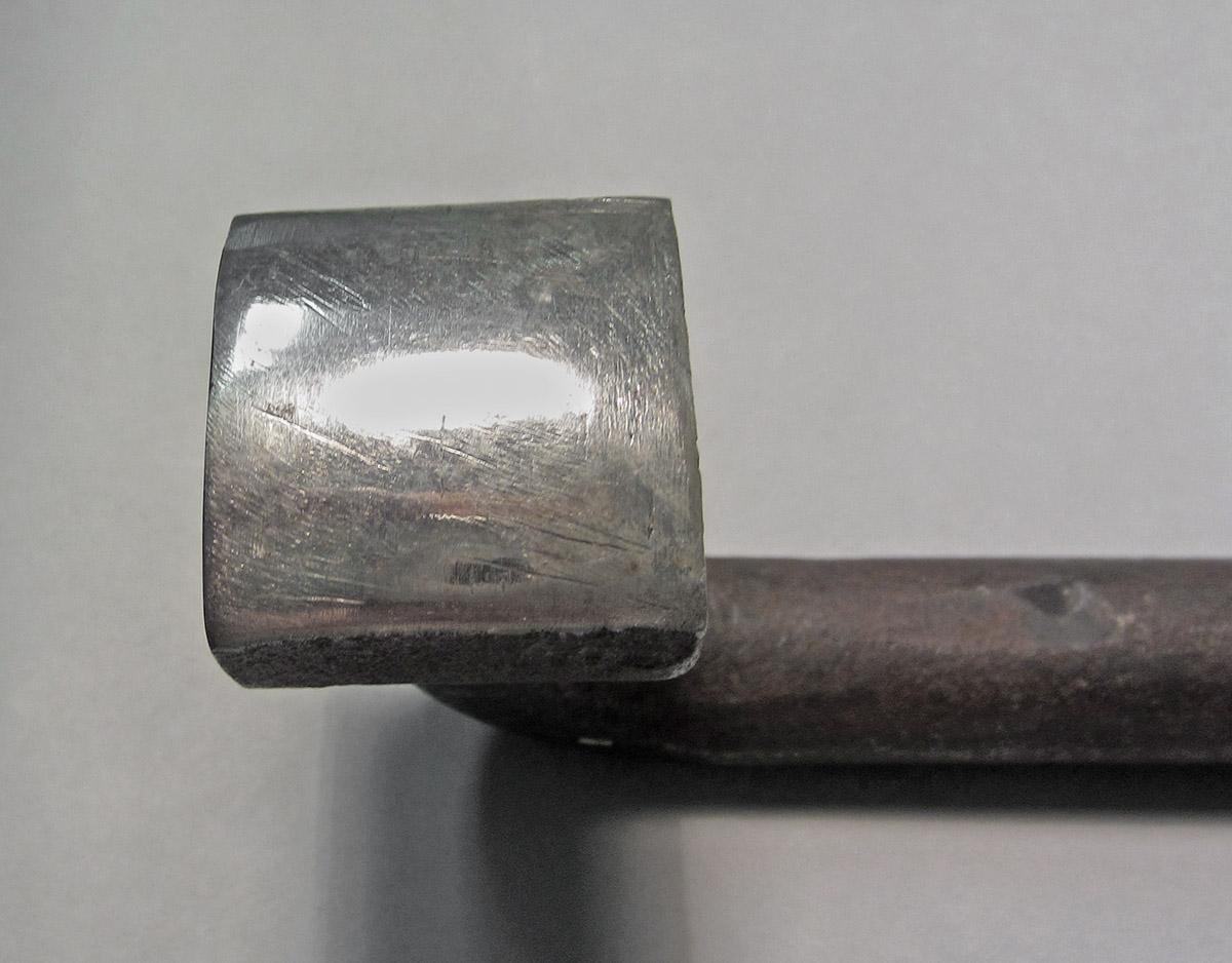 1986.0050.520, Shaping tool, head top