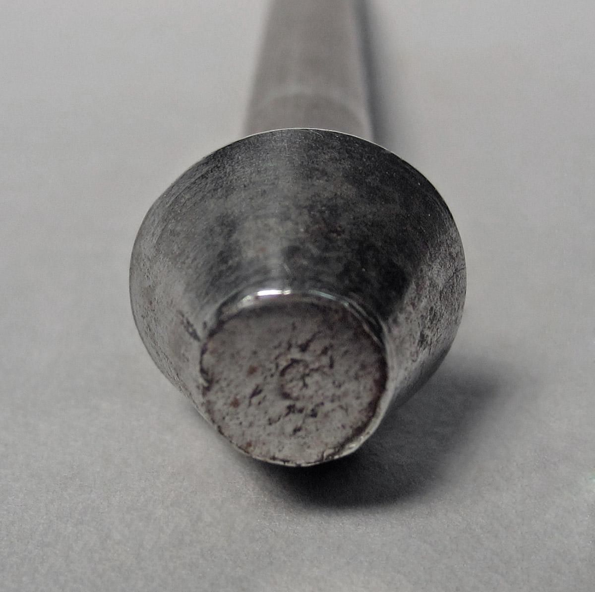 1986.0050.541, Stake, head top