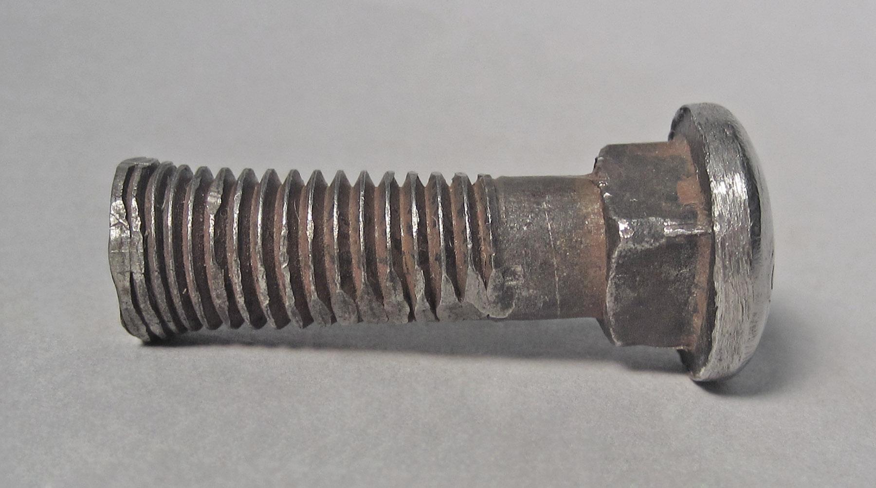 1986.0050.543, Dapping punch, side