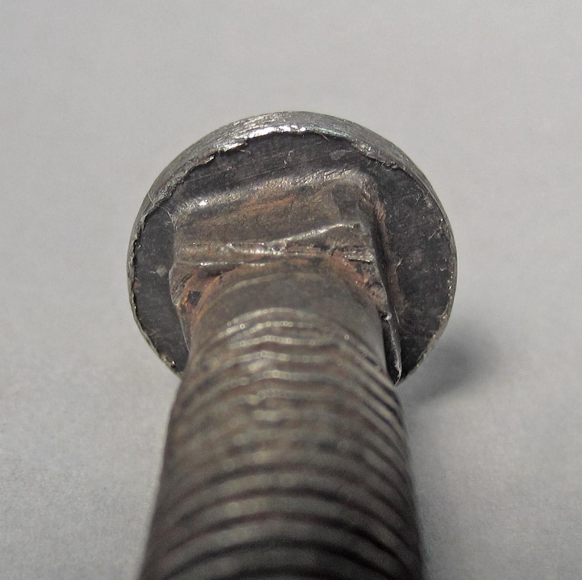 1986.0050.543, Dapping punch, head bottom