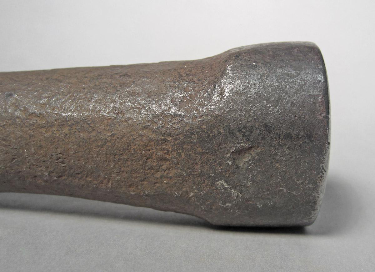 1986.0050.554, Stake, head side