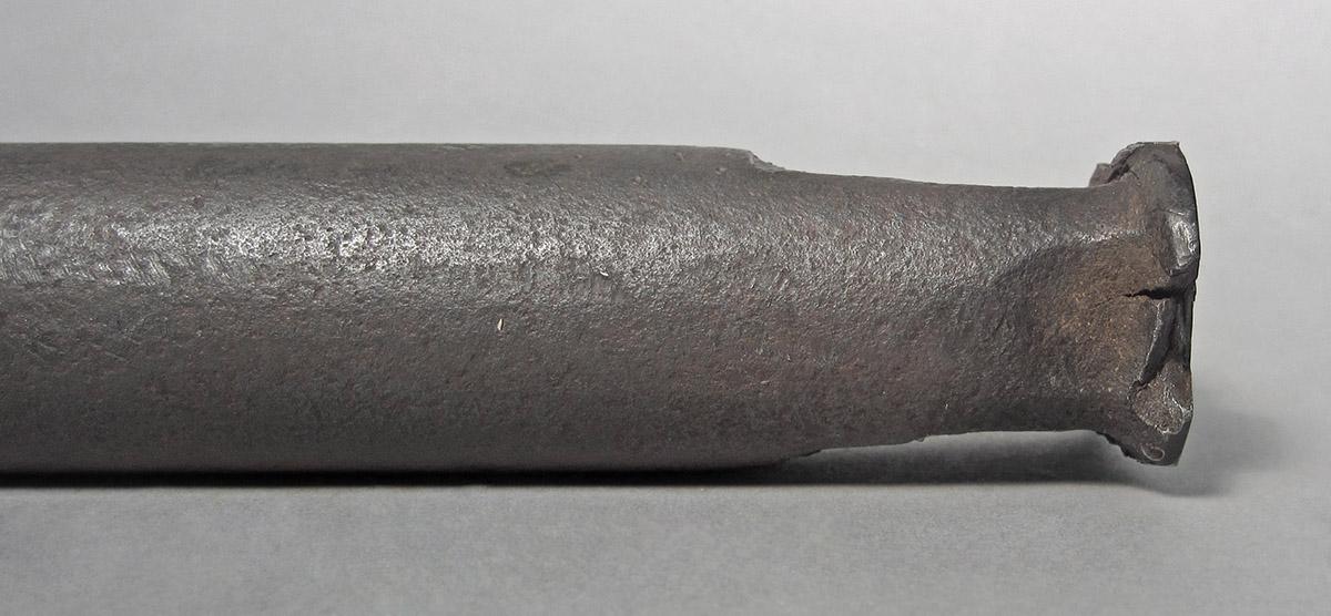 1986.0050.556, Stake, end side 1