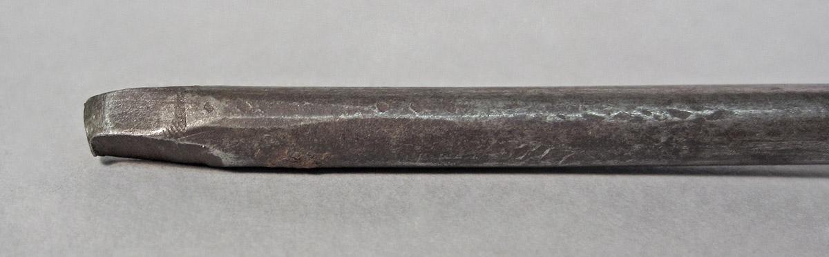1986.0050.562, Shaping tool, tip side