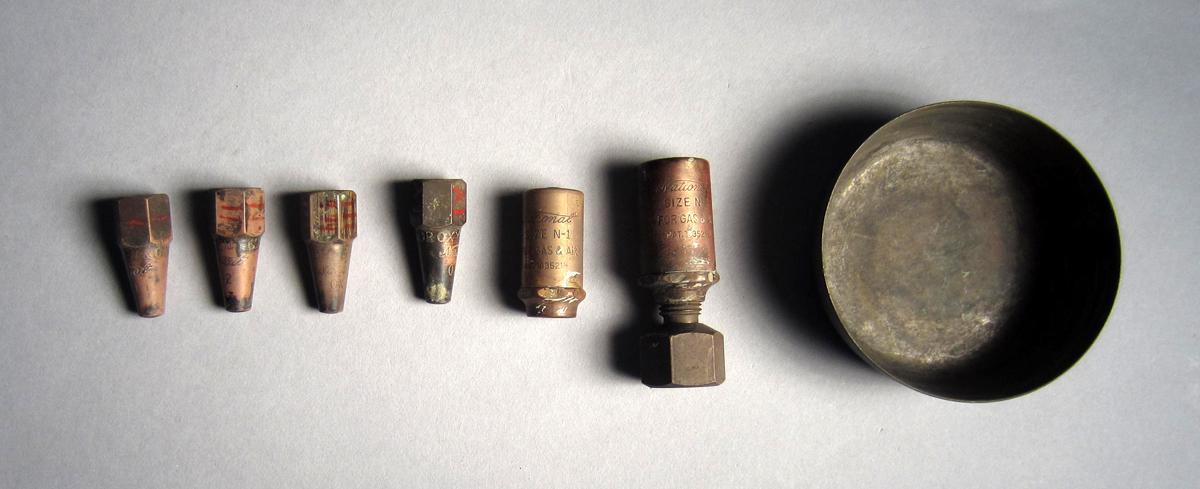 1986.0050.610 Torch parts, View 1
