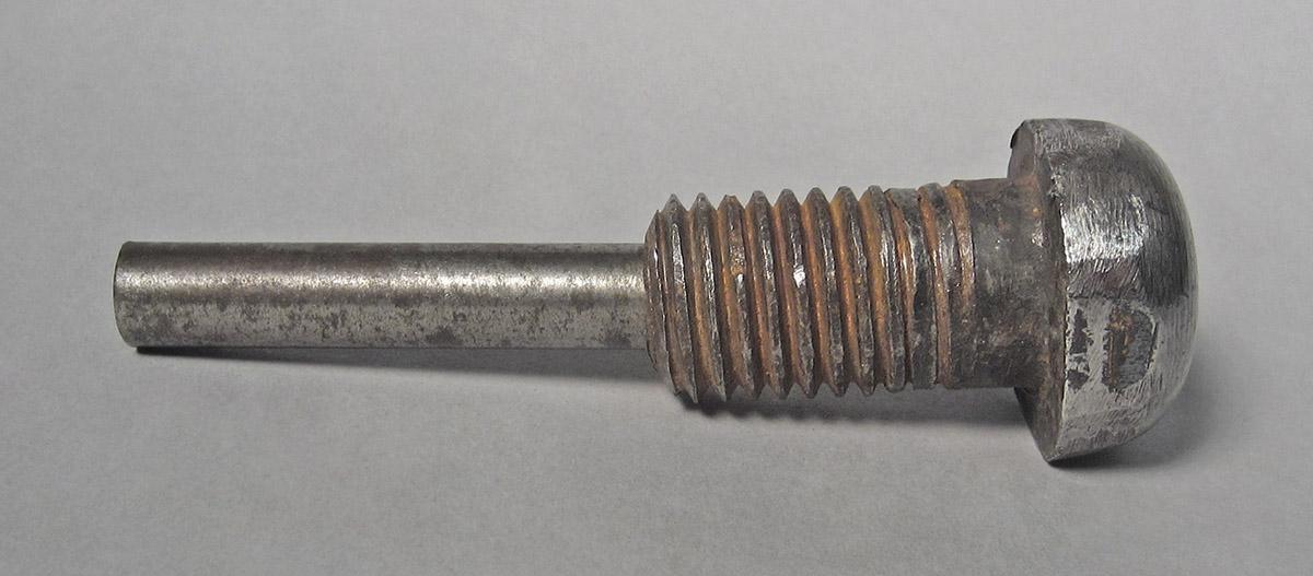 1986.0050.709, Dapping punch, side 1