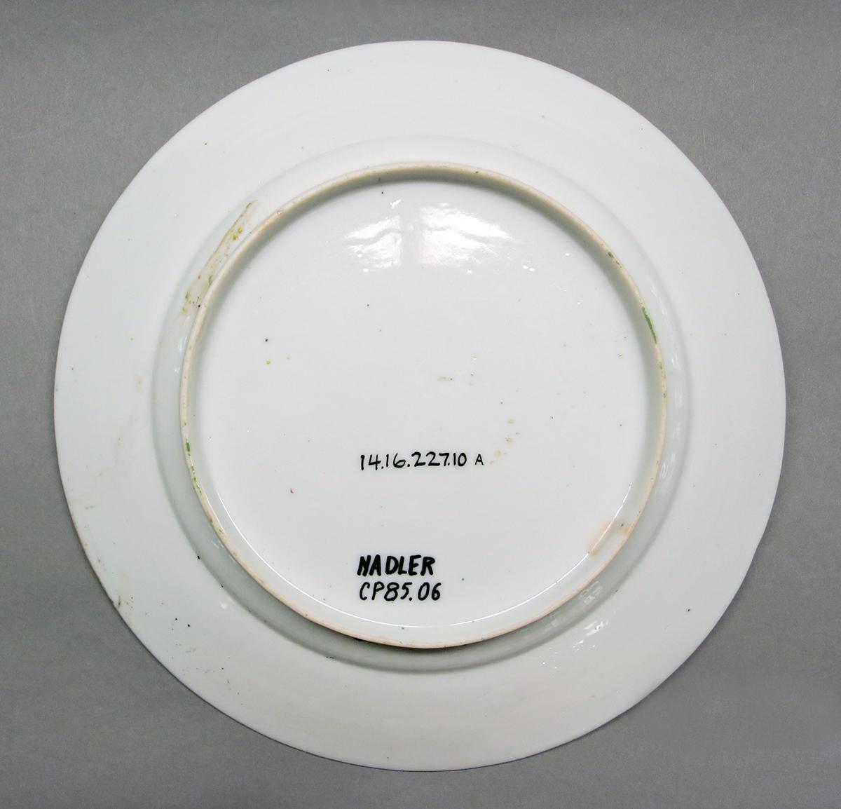 2014.0016.227.010 B Plate bottom