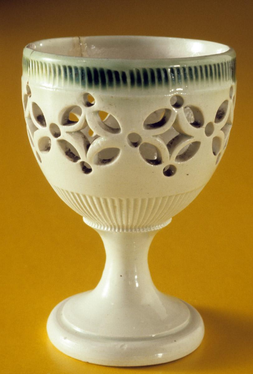 1959.1119 Egg cup