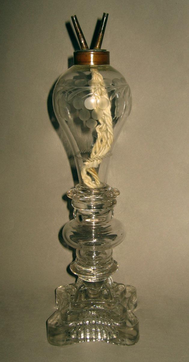 1959.1134.002 Glass lamp