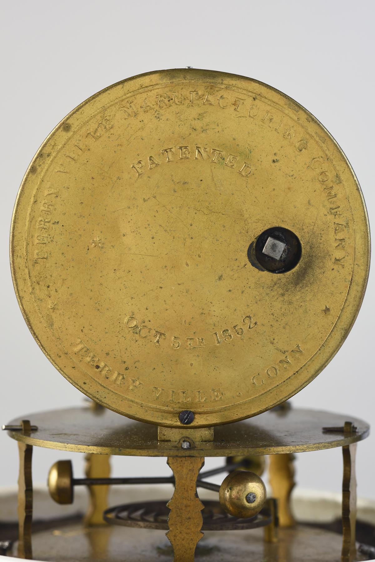1959.1139 Clock, detail 4