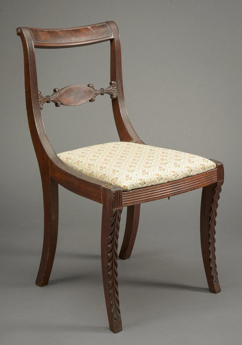 2014.0035.002 A Chair, B Slip seat, view 1