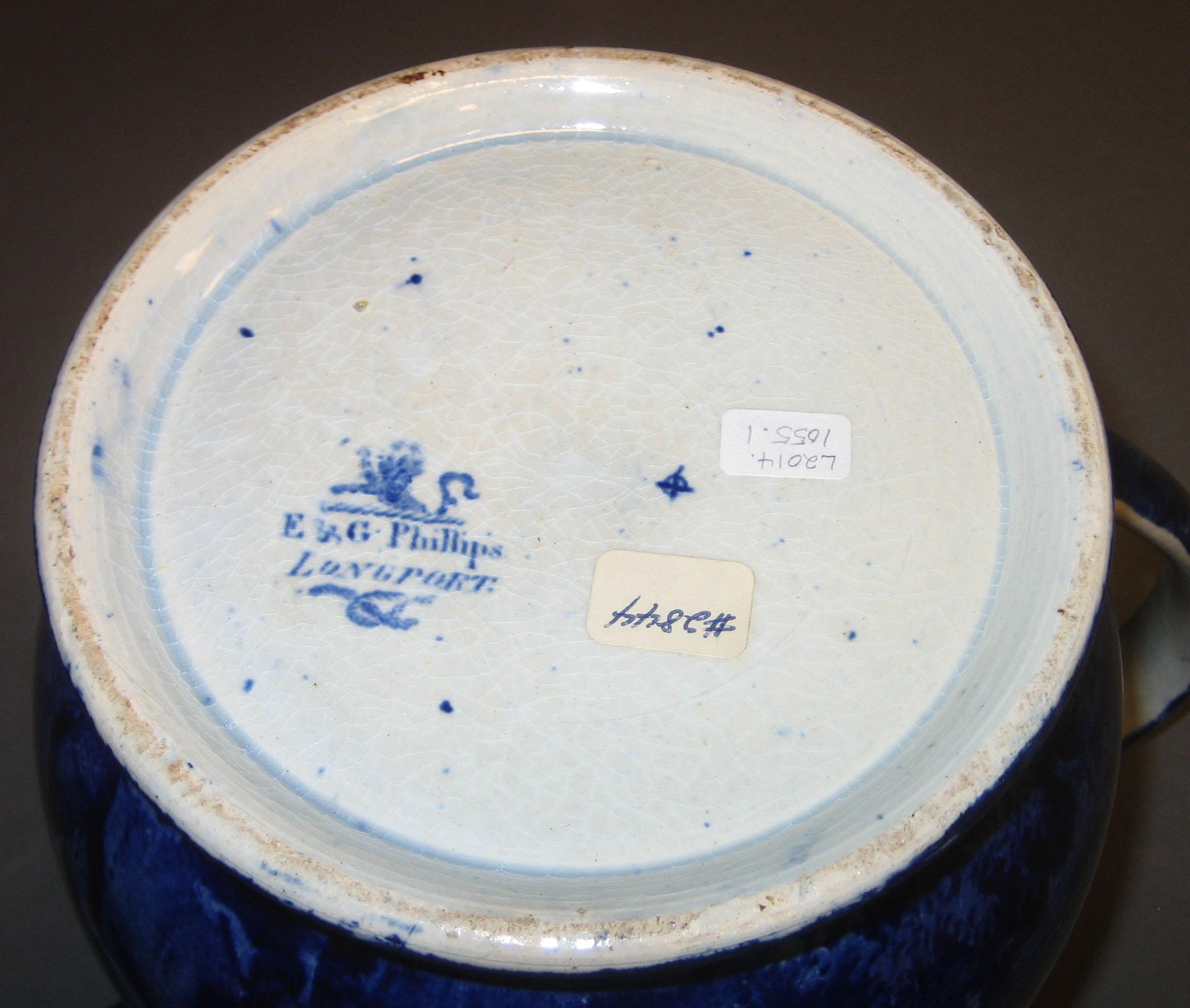 2014.0042.001 Jug bottom marks