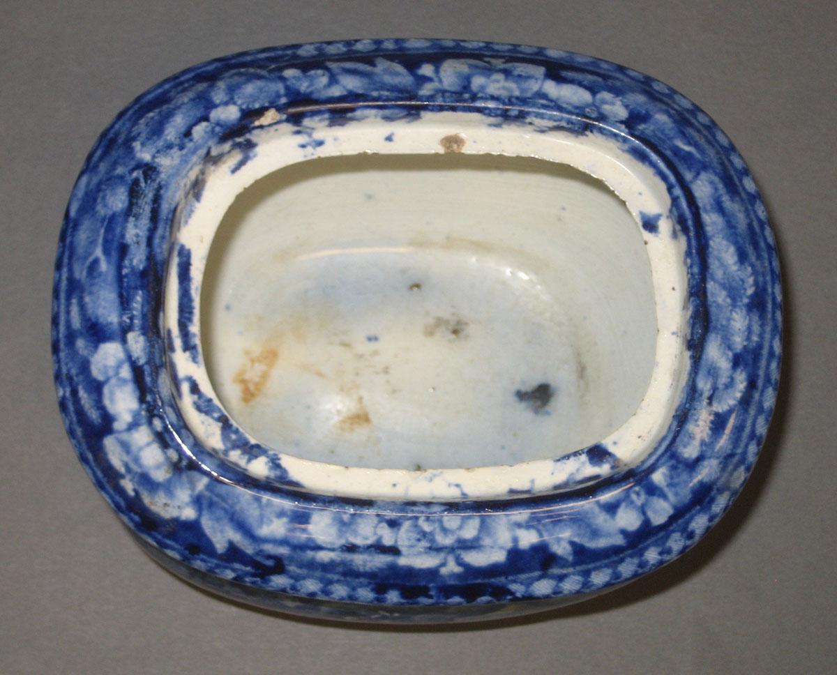2014.0042.002 Sugar bowl top view