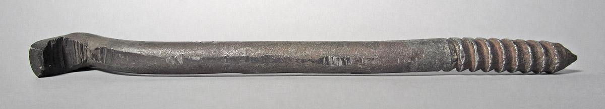 1986.0050.713, Shaping stake, side 1