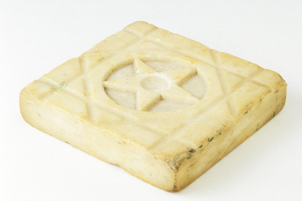 1959.1148 Tong Stone