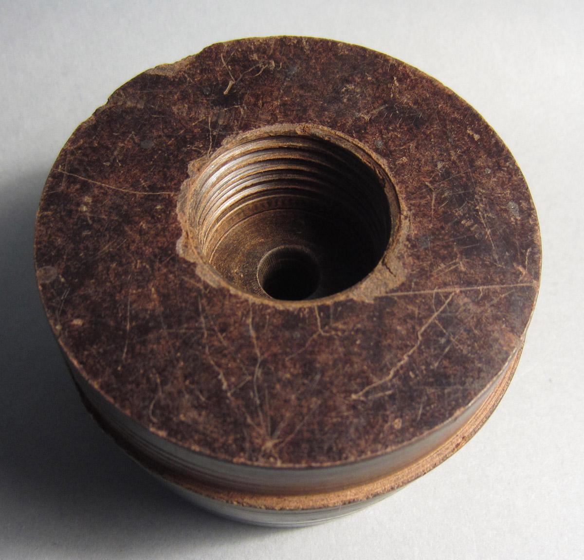 1986.0050.726 Chuck, Underside
