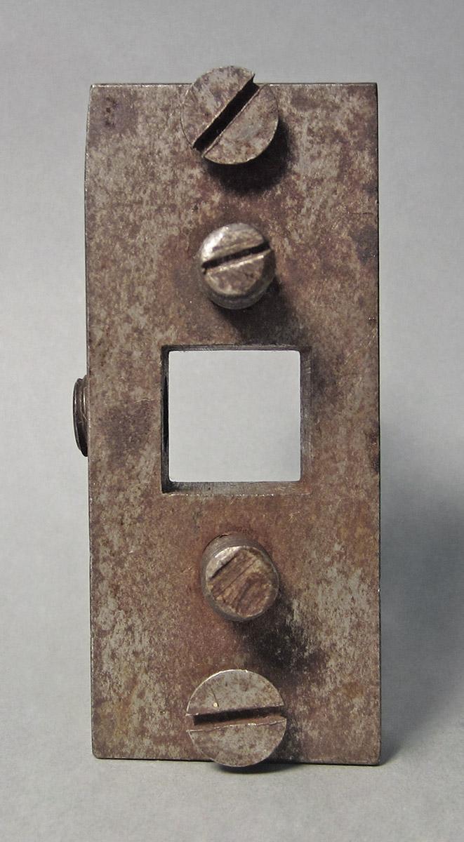 1986.0050.774, Tool, side 3