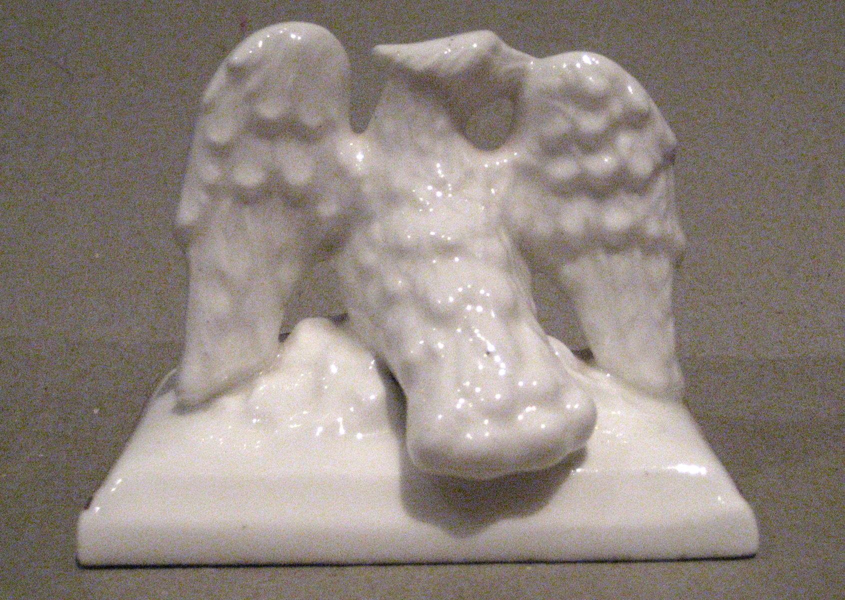 1959.1158 Eagle paperweight (rear)