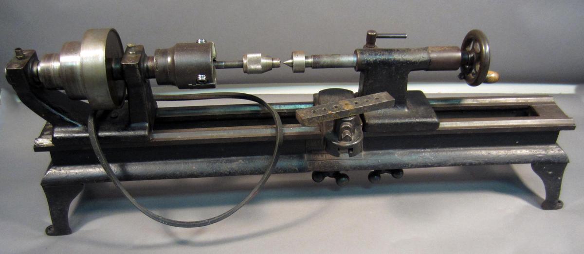 1986.0050.793 Lathe, View 4