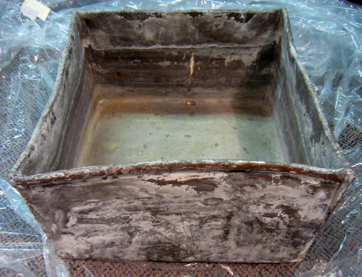 1986.0050.797 Bucket, Side