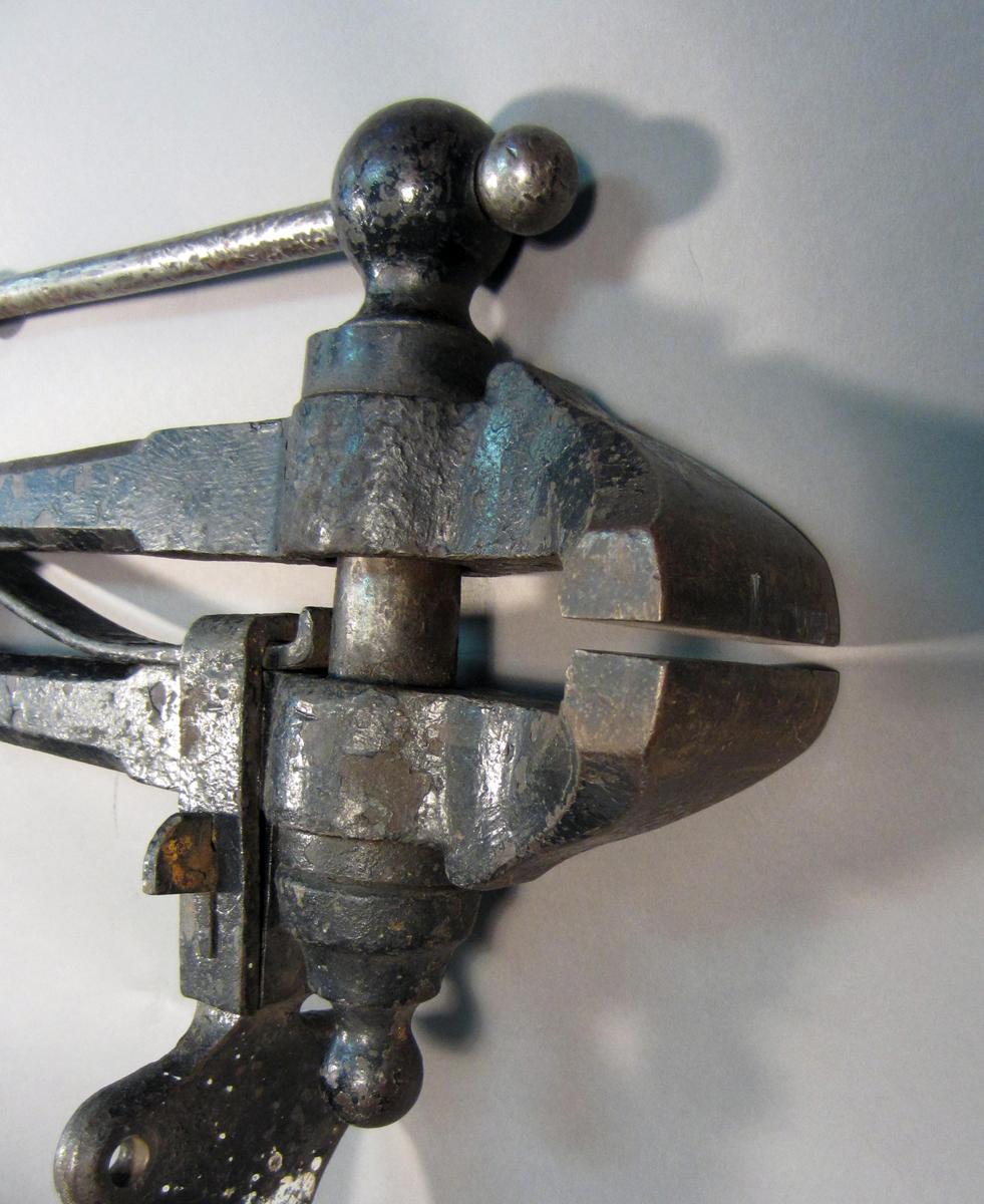 1986.0050.802 Clamp, Jaws